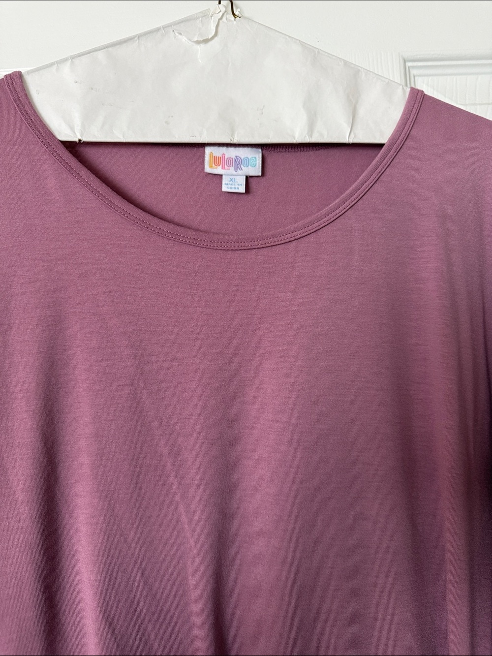 LuLaRoe Women's Short Sleeve Scoop Top in Mauve Pink